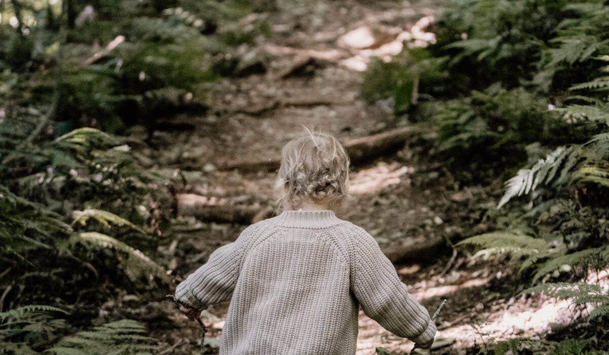 The Benefits of Outdoor Play for Toddlers