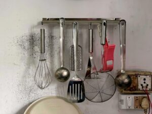 kitchen utensils are essential