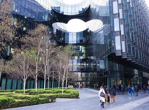 AI is Transforming Business Operations in the UK